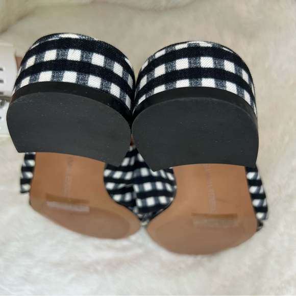 NWOT Banana Republic women’s Gingham Check Slide size 6 perfect for any occasion - Picture 5 of 8